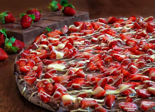 Ki kér egy szelet csokis….pizzát?